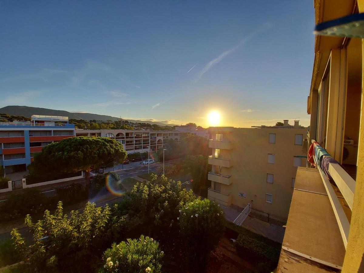 Apartamento T2-Clim-Fibre-Garage 2,30 X 4,95 X 1,90 A La Faviere Bormes-les-Mimosas Exterior foto